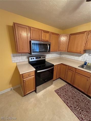 1313 Wynridge Avenue Louisville OH 44641