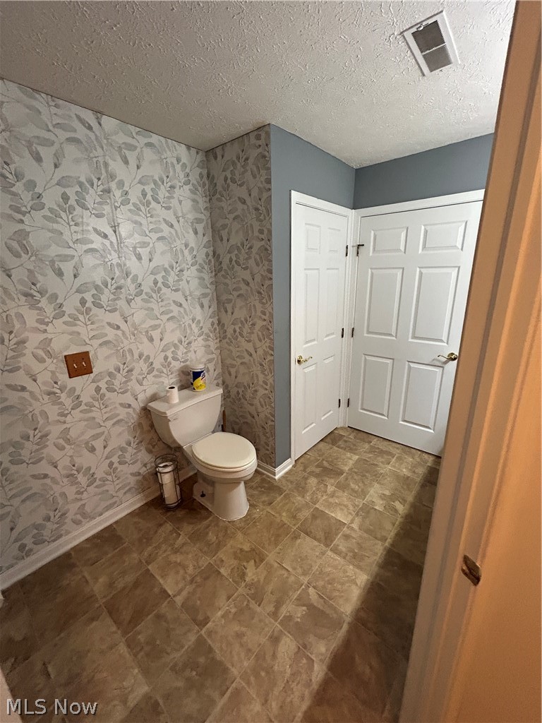 1313 Wynridge Avenue Louisville OH 44641