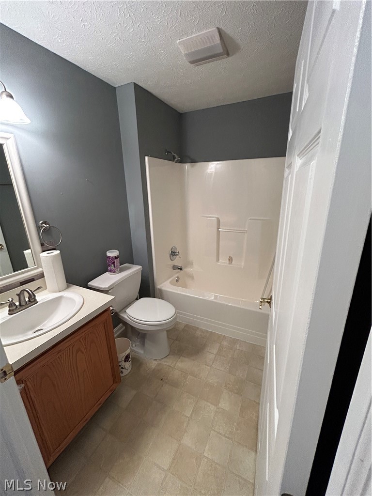 1313 Wynridge Avenue Louisville OH 44641