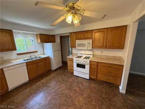 1582 Lee Terrace Drive Wickliffe OH 44092