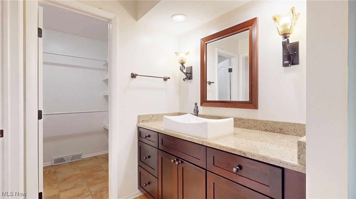 504-9 Concord Downs Circle Aurora OH 44202