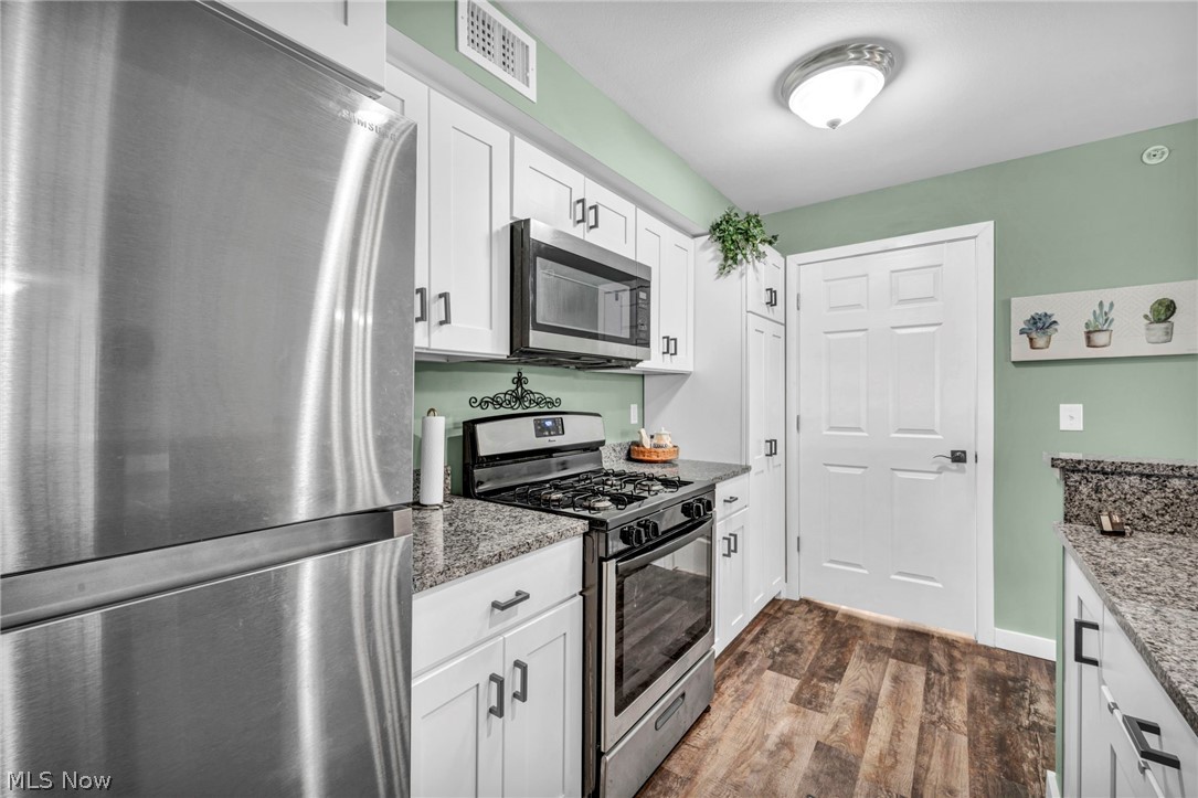 23002 Chandlers Lane Olmsted Falls OH 44138
