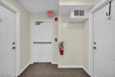 23002 Chandlers Lane Olmsted Falls OH 44138