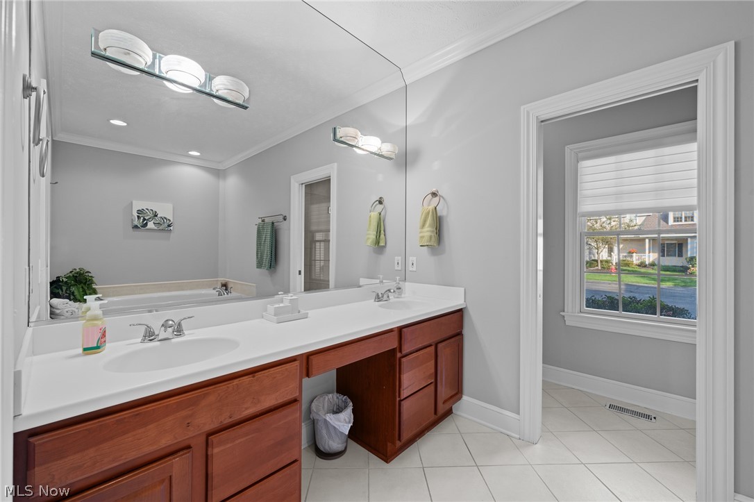 16930 Knolls Way Chagrin Falls OH 44023