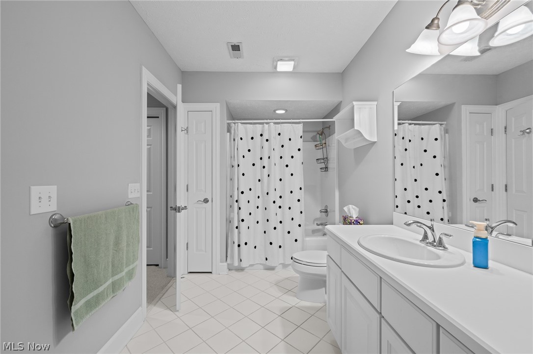 16930 Knolls Way Chagrin Falls OH 44023