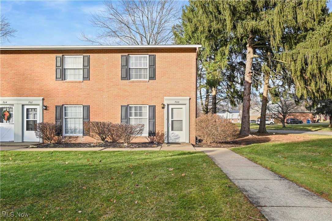 700 Lakeview Drive Cortland OH 44410