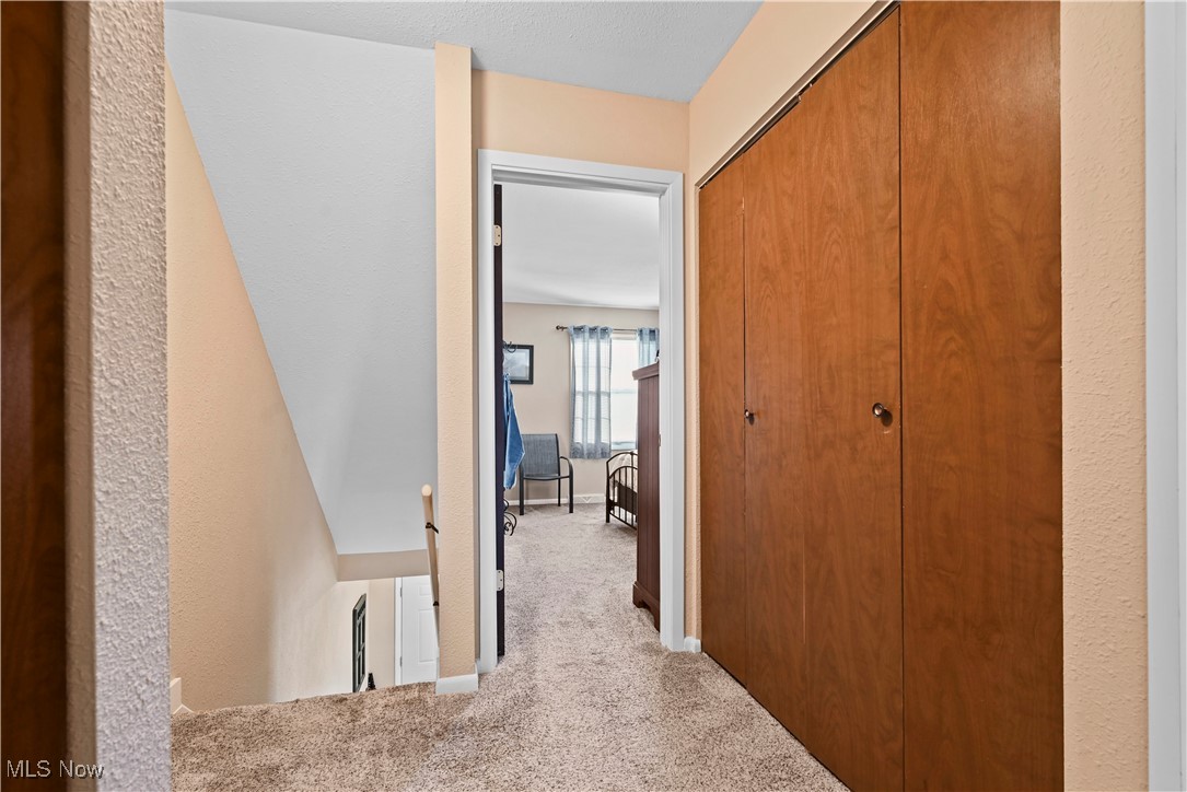 700 Lakeview Drive Cortland OH 44410