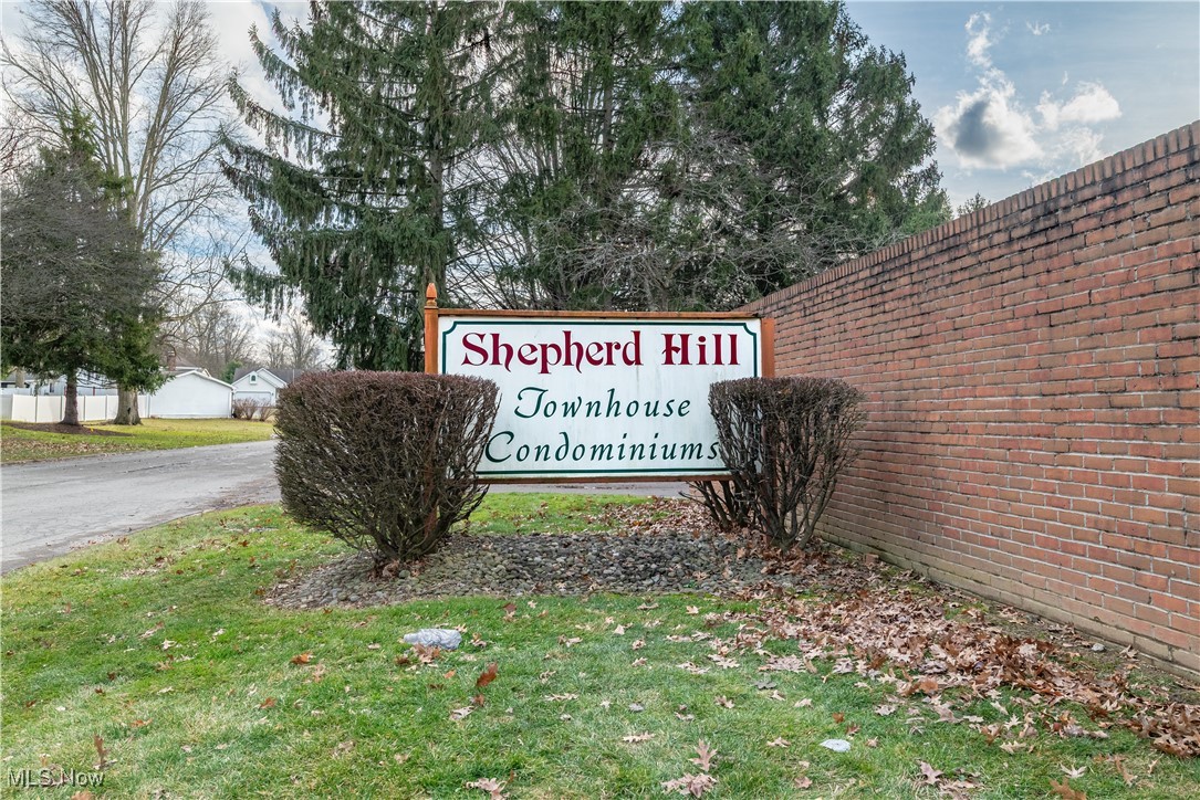 700 Lakeview Drive Cortland OH 44410