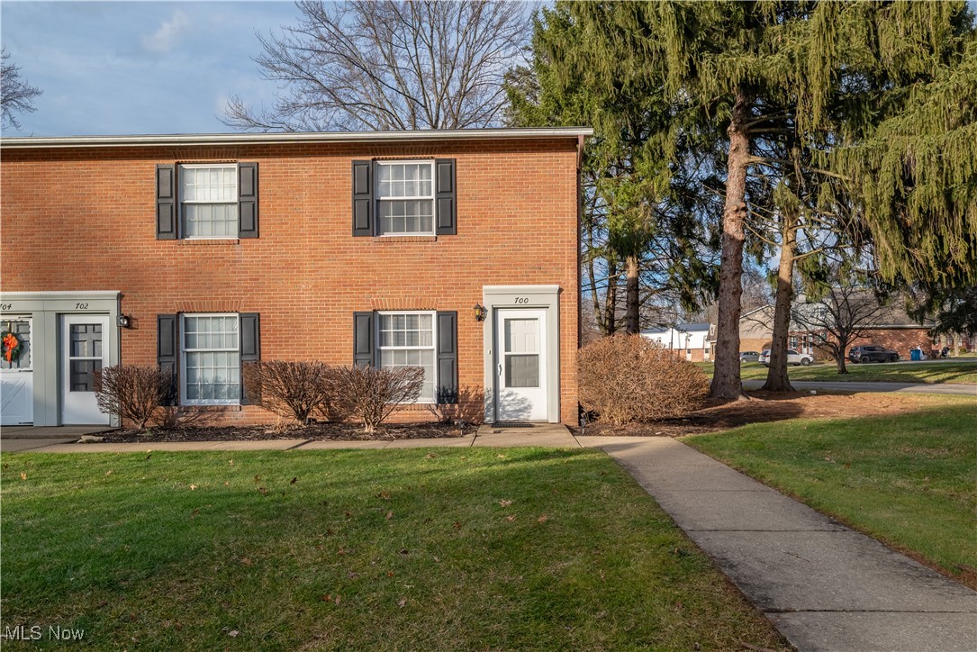 700 Lakeview Drive Cortland OH 44410