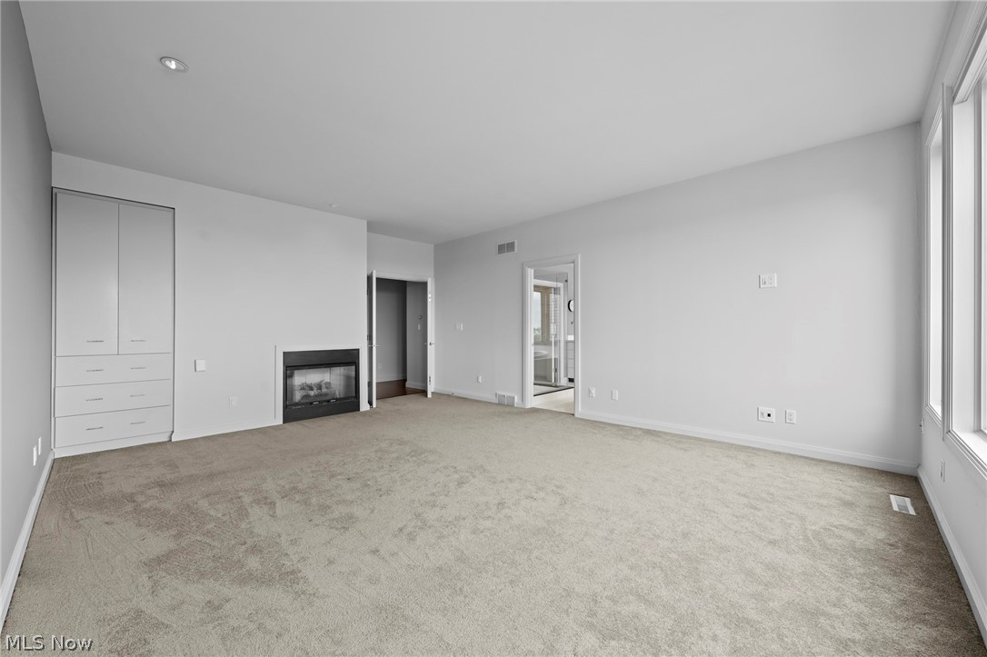 2339 Edgehill Road Cleveland OH 44106