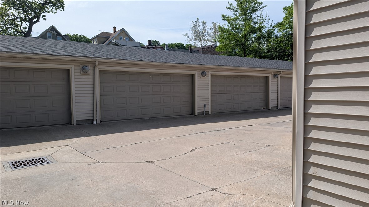 2079 Random Road Cleveland OH 44106