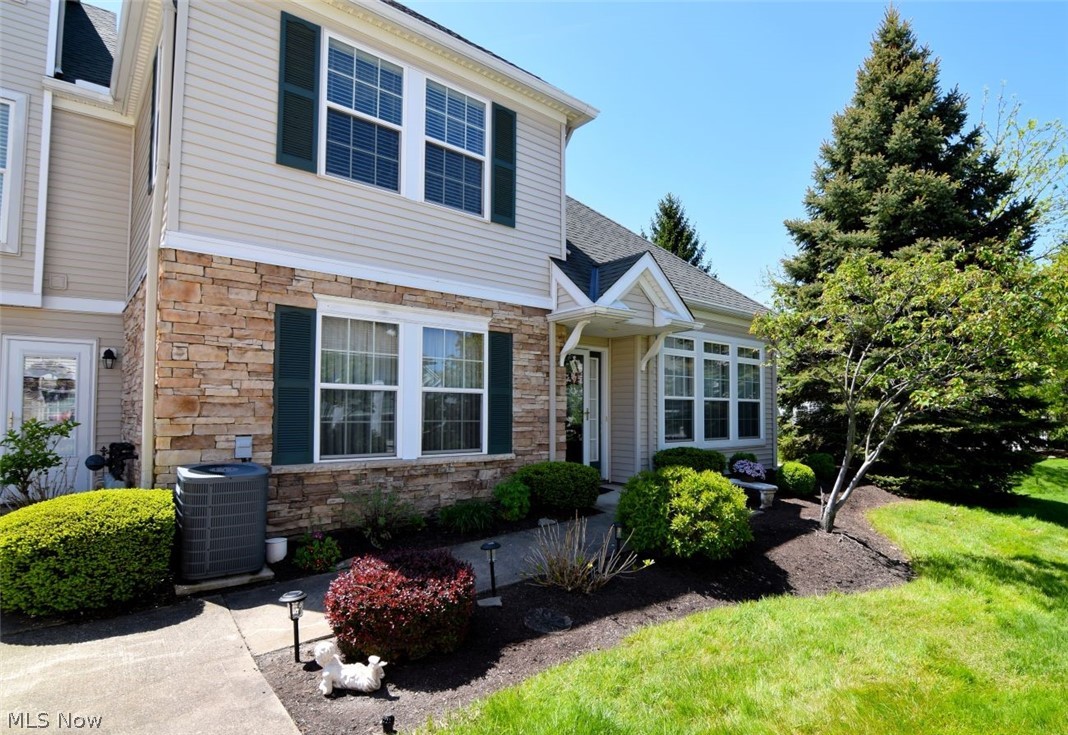 362 E Legend Court Highland Heights OH 44143