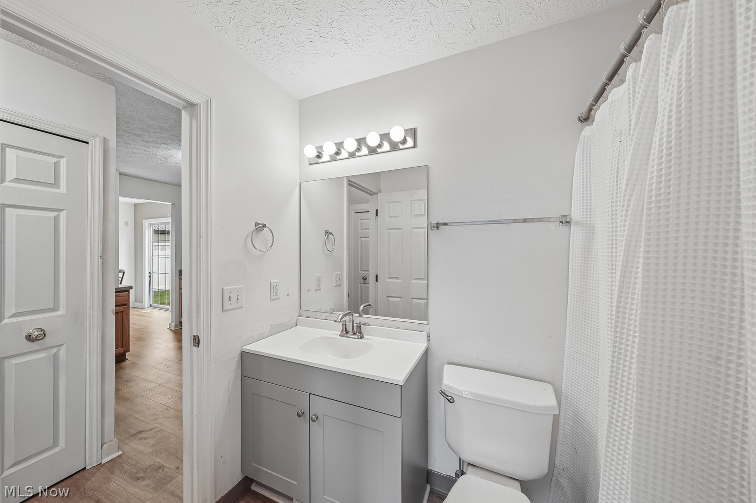 37083 Fairfield Lane North Ridgeville OH 44039