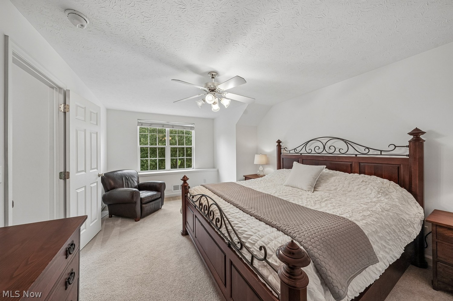37083 Fairfield Lane North Ridgeville OH 44039