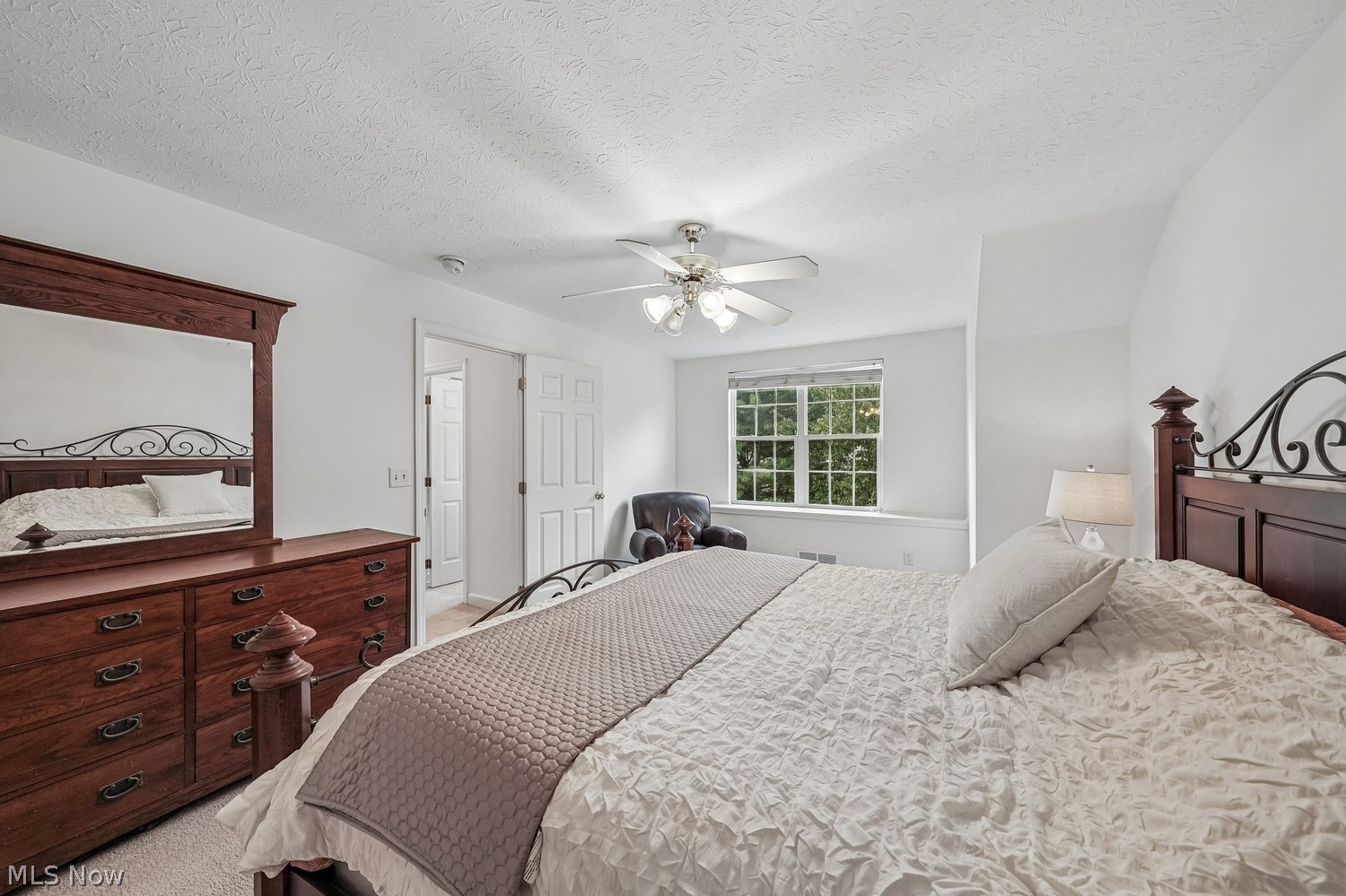 37083 Fairfield Lane North Ridgeville OH 44039