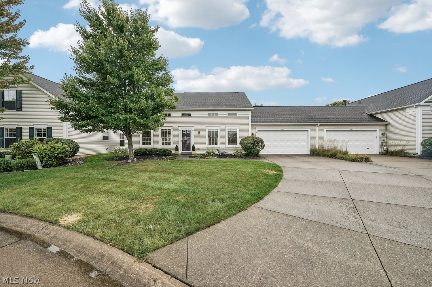 37083 Fairfield Lane North Ridgeville OH 44039