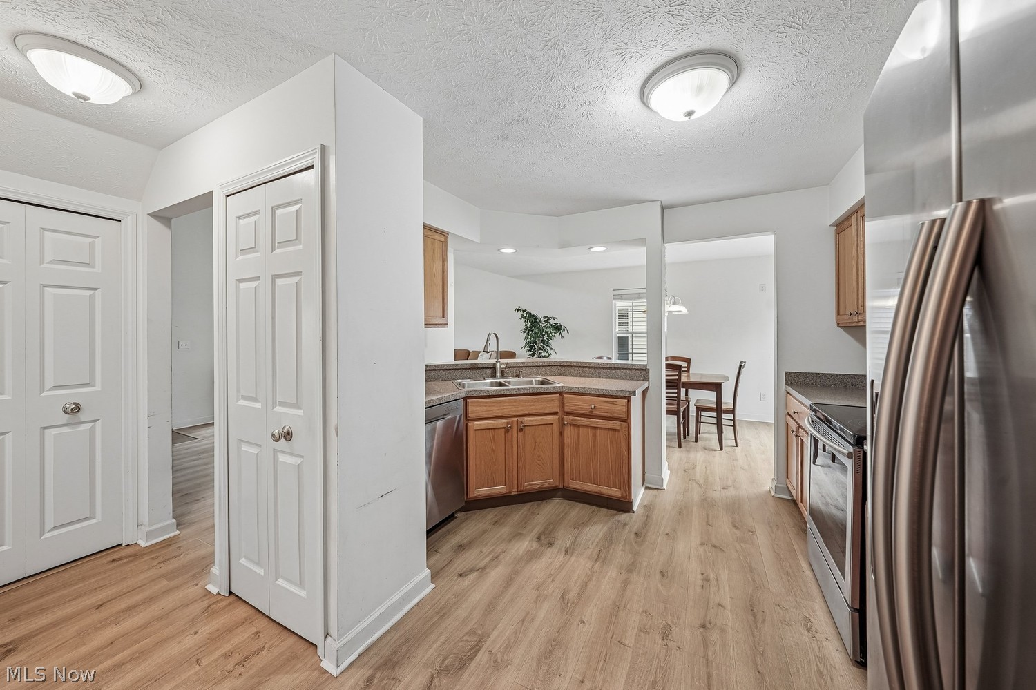 37083 Fairfield Lane North Ridgeville OH 44039