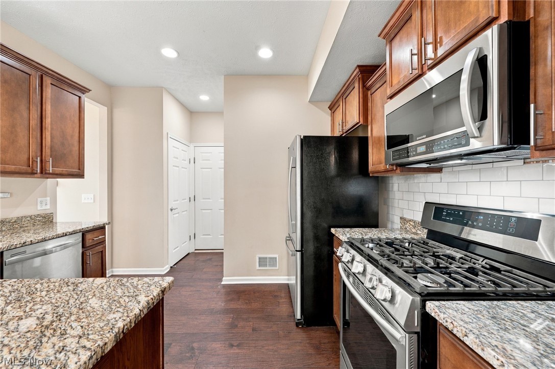 4058 Gardiner Run Copley OH 44321