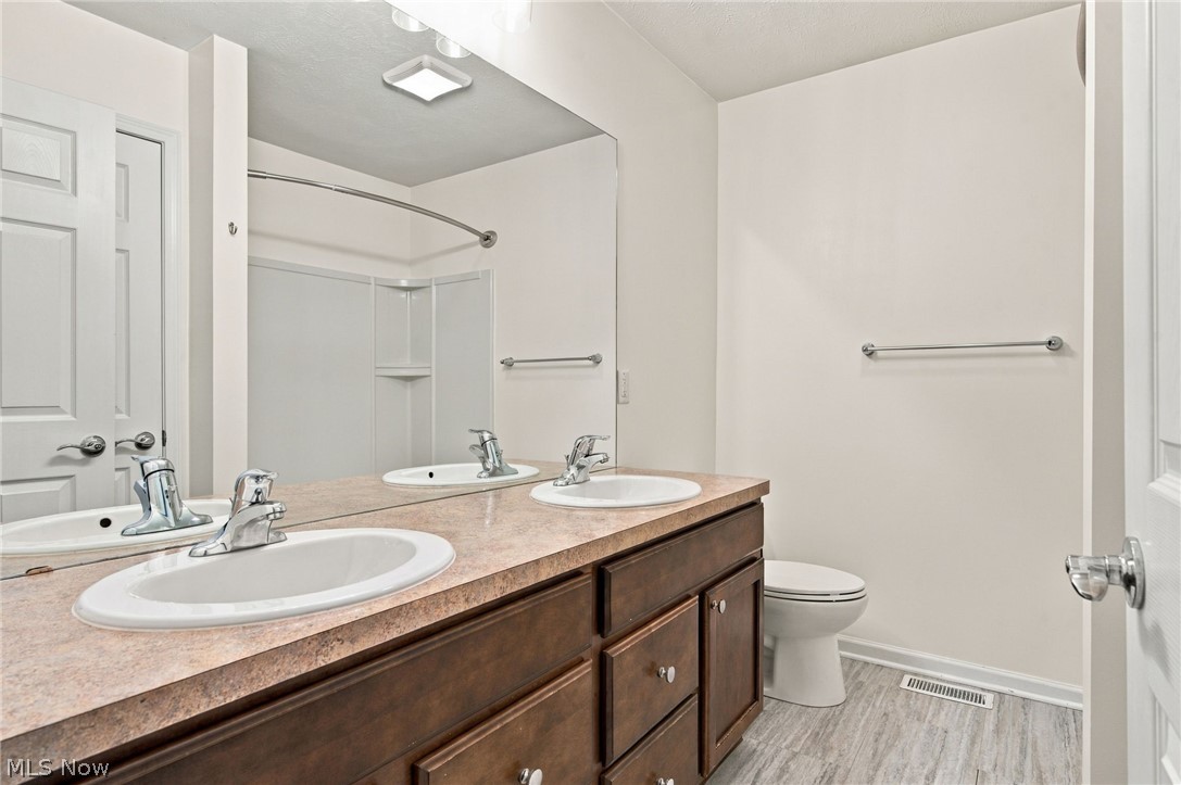4058 Gardiner Run Copley OH 44321