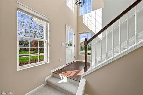 4058 Gardiner Run Copley OH 44321