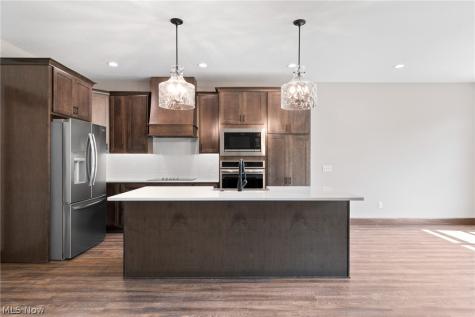 1117 Queen Anne Drive NW Massillon OH 44647