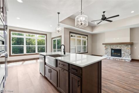 1117 Queen Anne Drive NW Massillon OH 44647