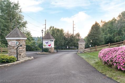 1117 Queen Anne Drive NW Massillon OH 44647