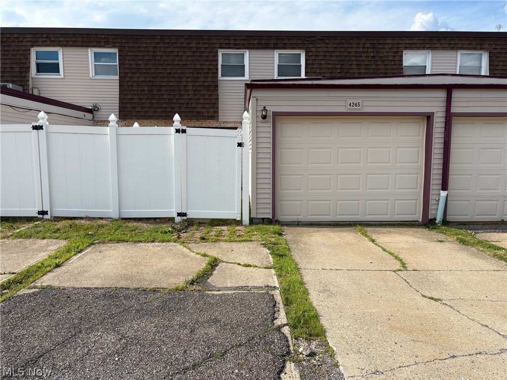 4245 Bennington Boulevard Brunswick OH 44212