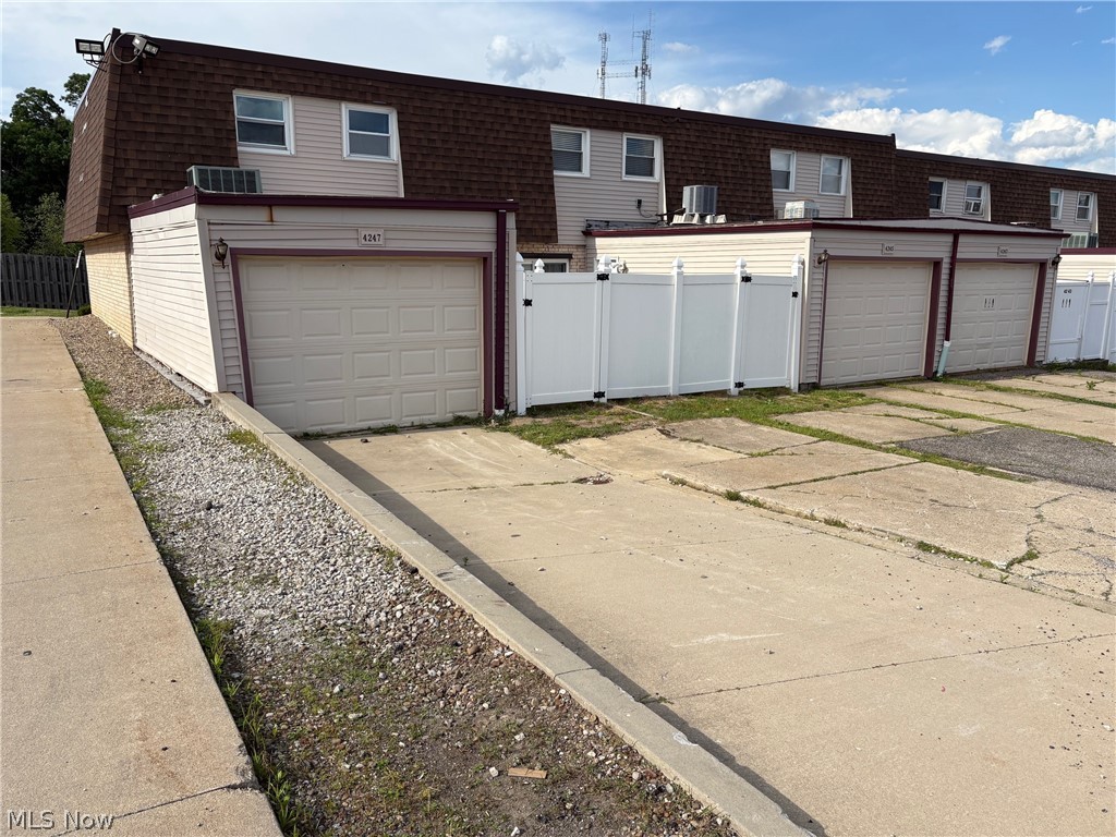 4245 Bennington Boulevard Brunswick OH 44212