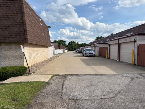 4245 Bennington Boulevard Brunswick OH 44212