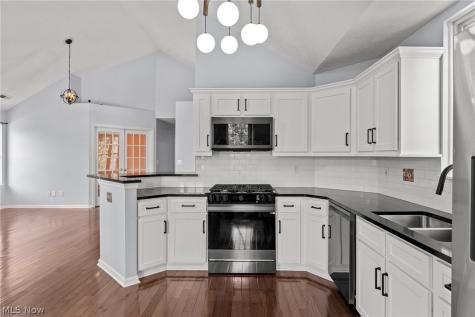 282 Vista Circle North Olmsted OH 44070