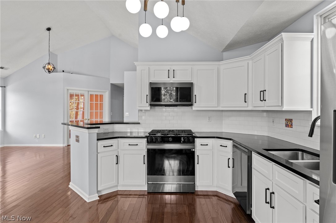 282 Vista Circle North Olmsted OH 44070