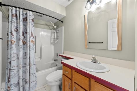 282 Vista Circle North Olmsted OH 44070