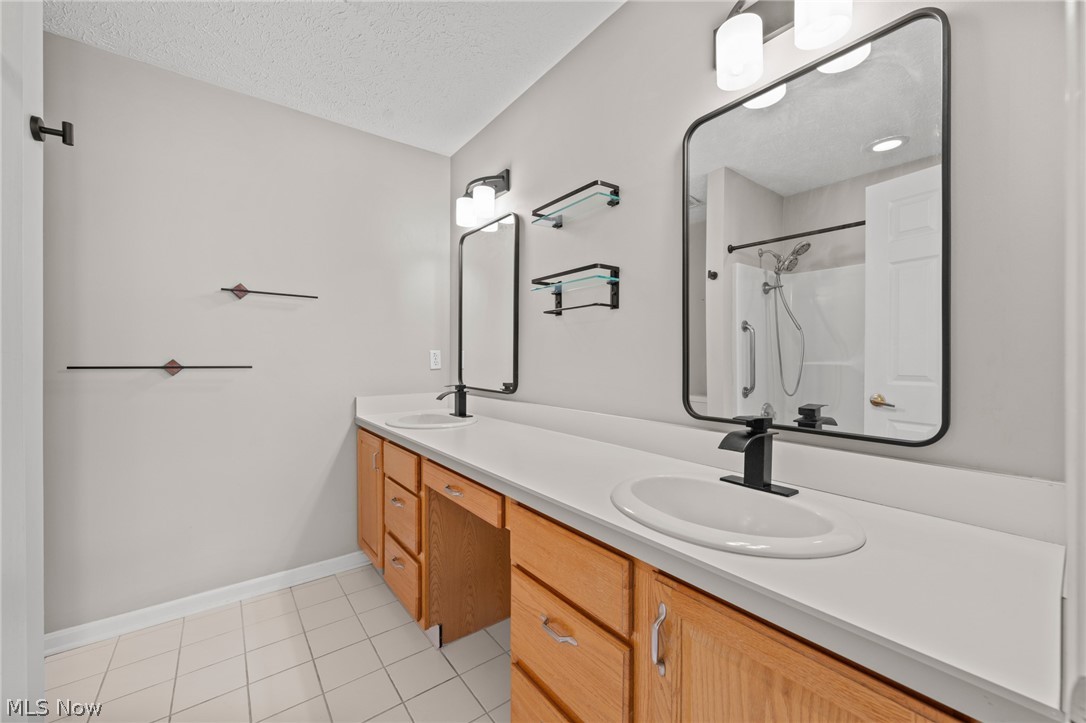 282 Vista Circle North Olmsted OH 44070