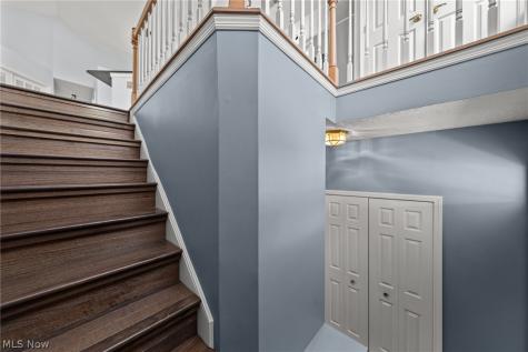 282 Vista Circle North Olmsted OH 44070