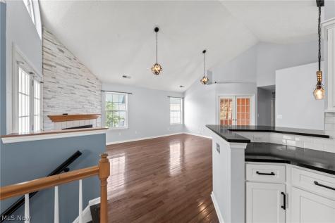 282 Vista Circle North Olmsted OH 44070