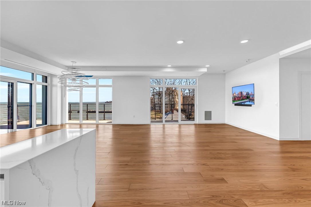 22700 Lake Road Rocky River OH 44116