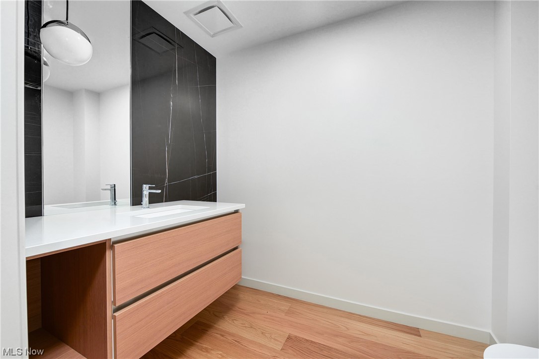 22700 Lake Road Rocky River OH 44116