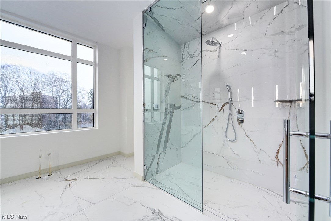 22700 Lake Road Rocky River OH 44116