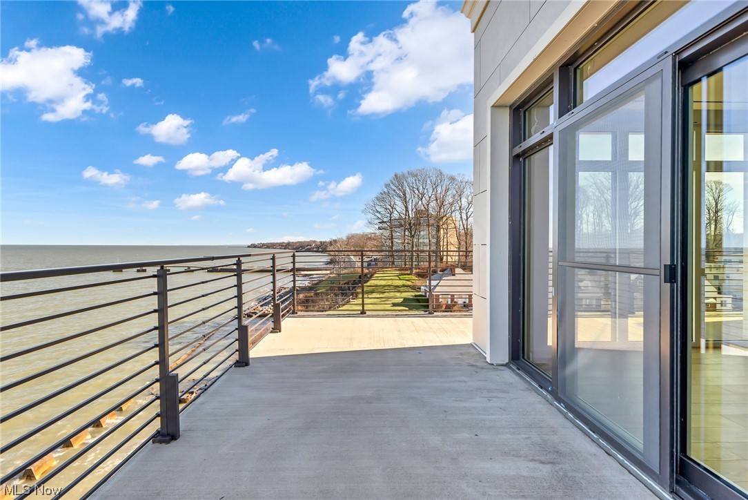 22700 Lake Road Rocky River OH 44116