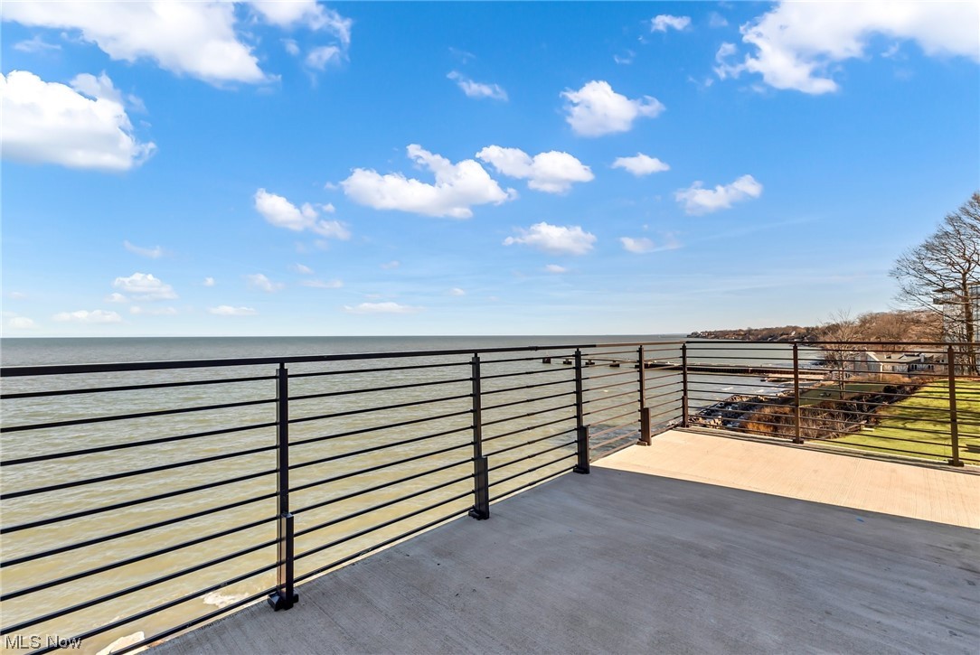 22700 Lake Road Rocky River OH 44116