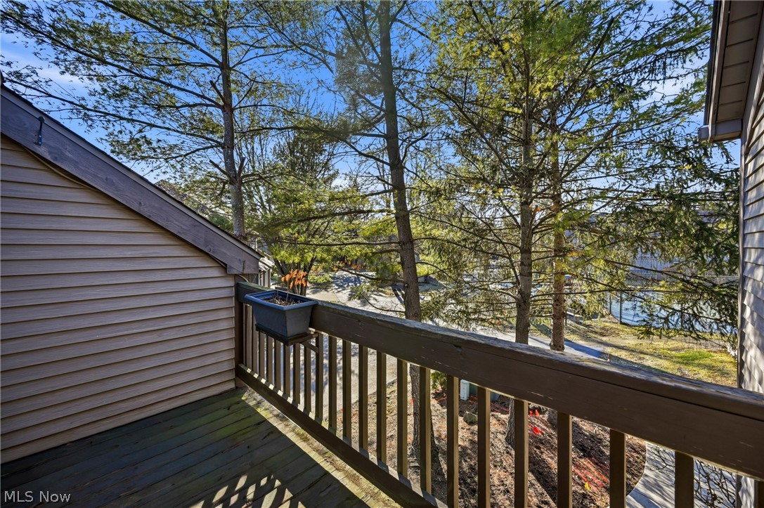 1183 Red Tail Hawk Drive Boardman OH 44512