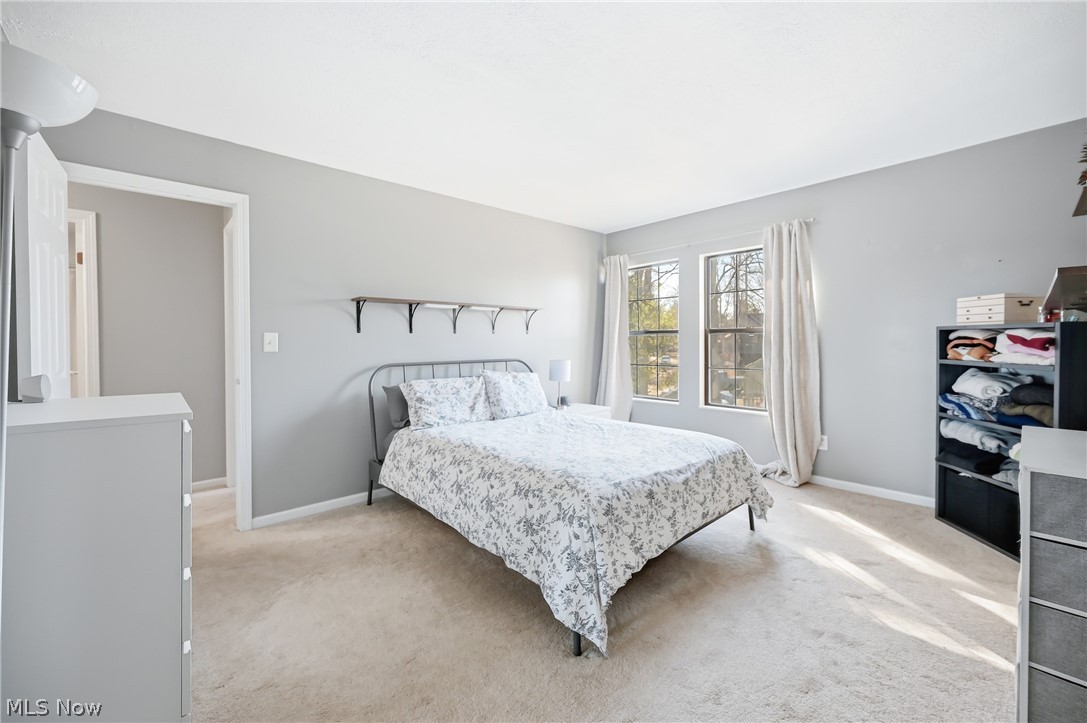 1183 Red Tail Hawk Drive Boardman OH 44512