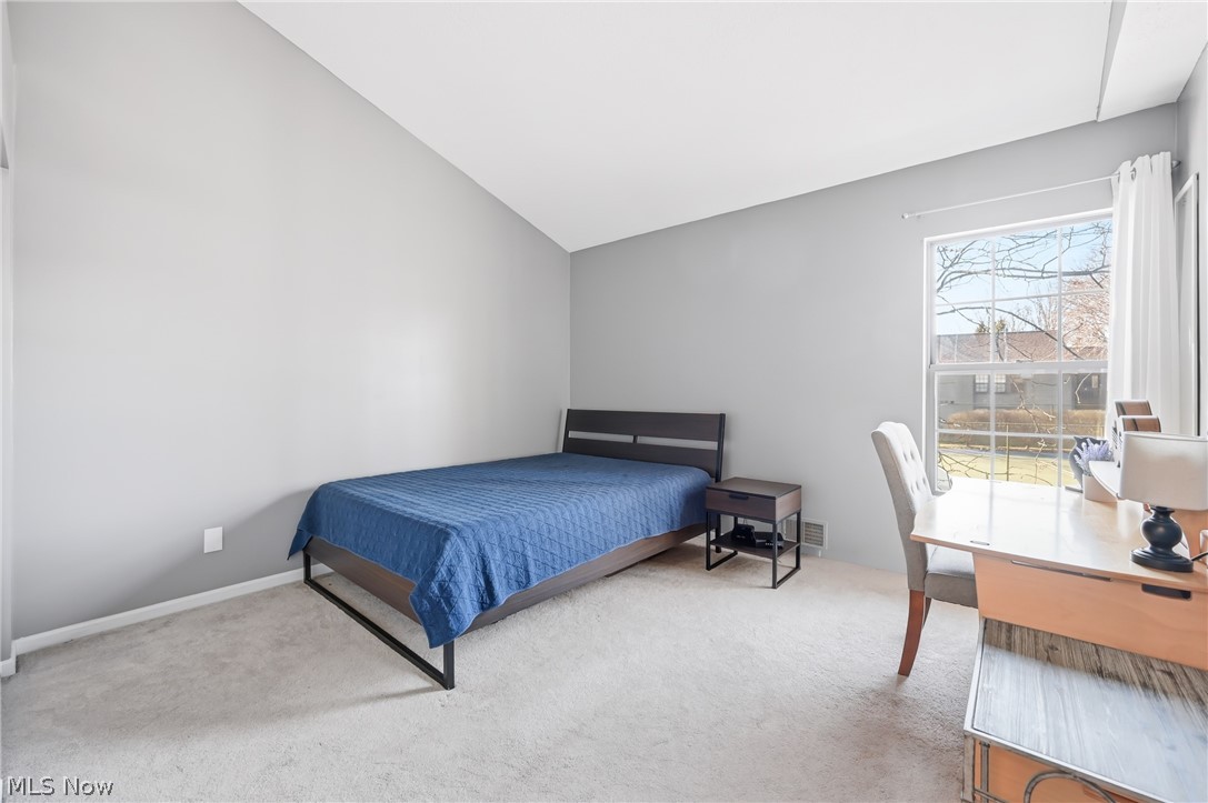1183 Red Tail Hawk Drive Boardman OH 44512
