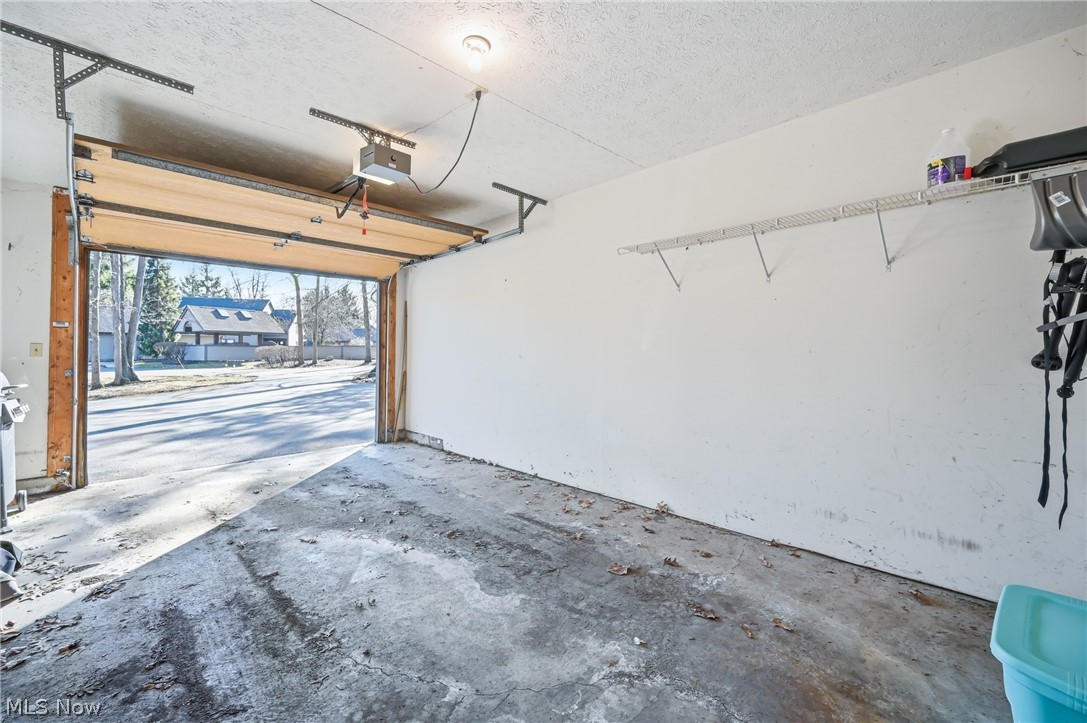 1183 Red Tail Hawk Drive Boardman OH 44512
