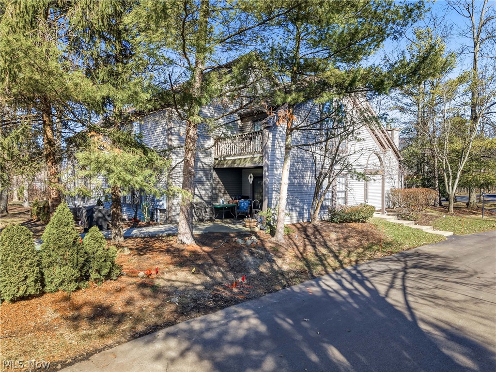 1183 Red Tail Hawk Drive Boardman OH 44512