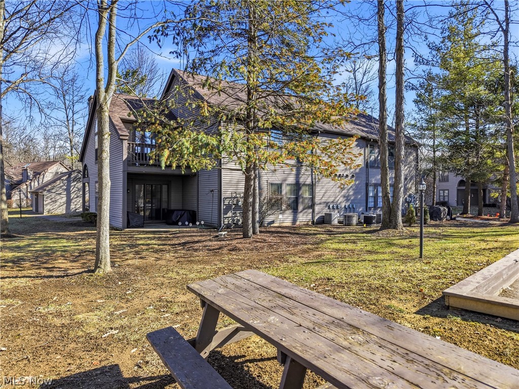 1183 Red Tail Hawk Drive Boardman OH 44512