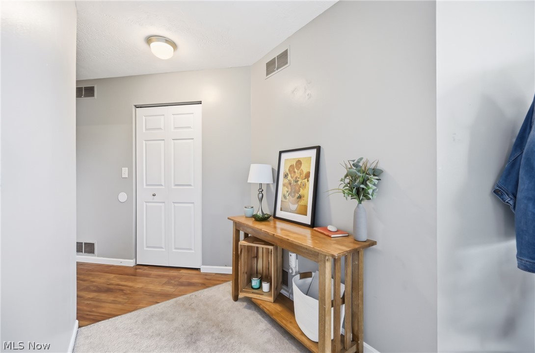 1183 Red Tail Hawk Drive Boardman OH 44512