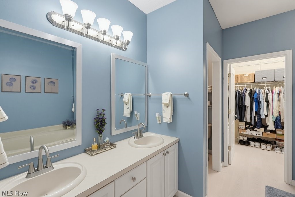 8578 Pine Creek Lane Northfield OH 44067