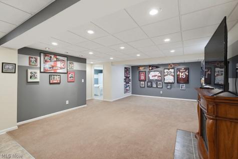 8578 Pine Creek Lane Northfield OH 44067